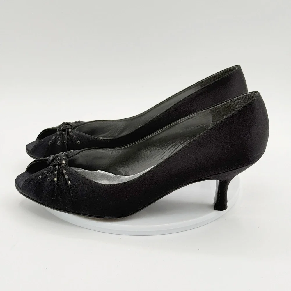 Stuart Weitzman 15026 Peep Toe‎ Pumps Size 7.5 Women Black Satin Rhinestone Bow